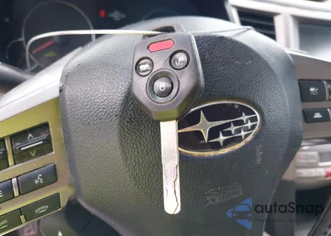 2013 Subaru Outback 2.5I Limited z USA, uszkodzony, nr VIN 4S4BRBPC4D3207646